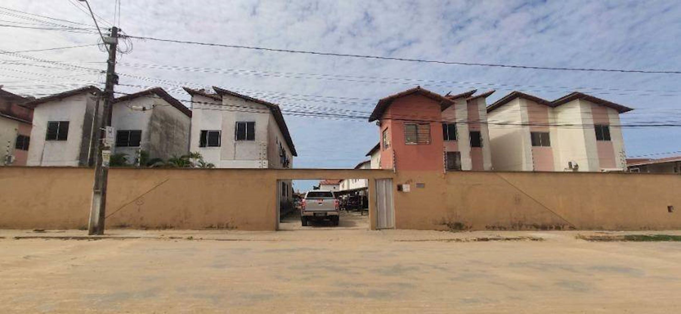 Casa em Barroso - Fortaleza/CE, localizado em Fortaleza - CE, bairro Barroso