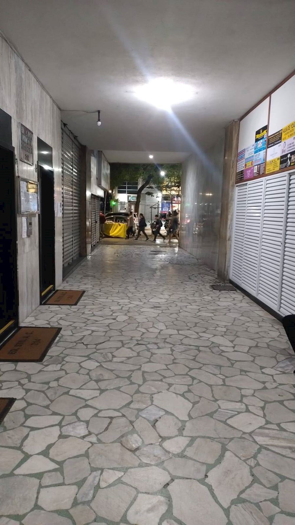 Loja em Catete - Rio De Janeiro/RJ, localizado em Rio De Janeiro - RJ, bairro Catete