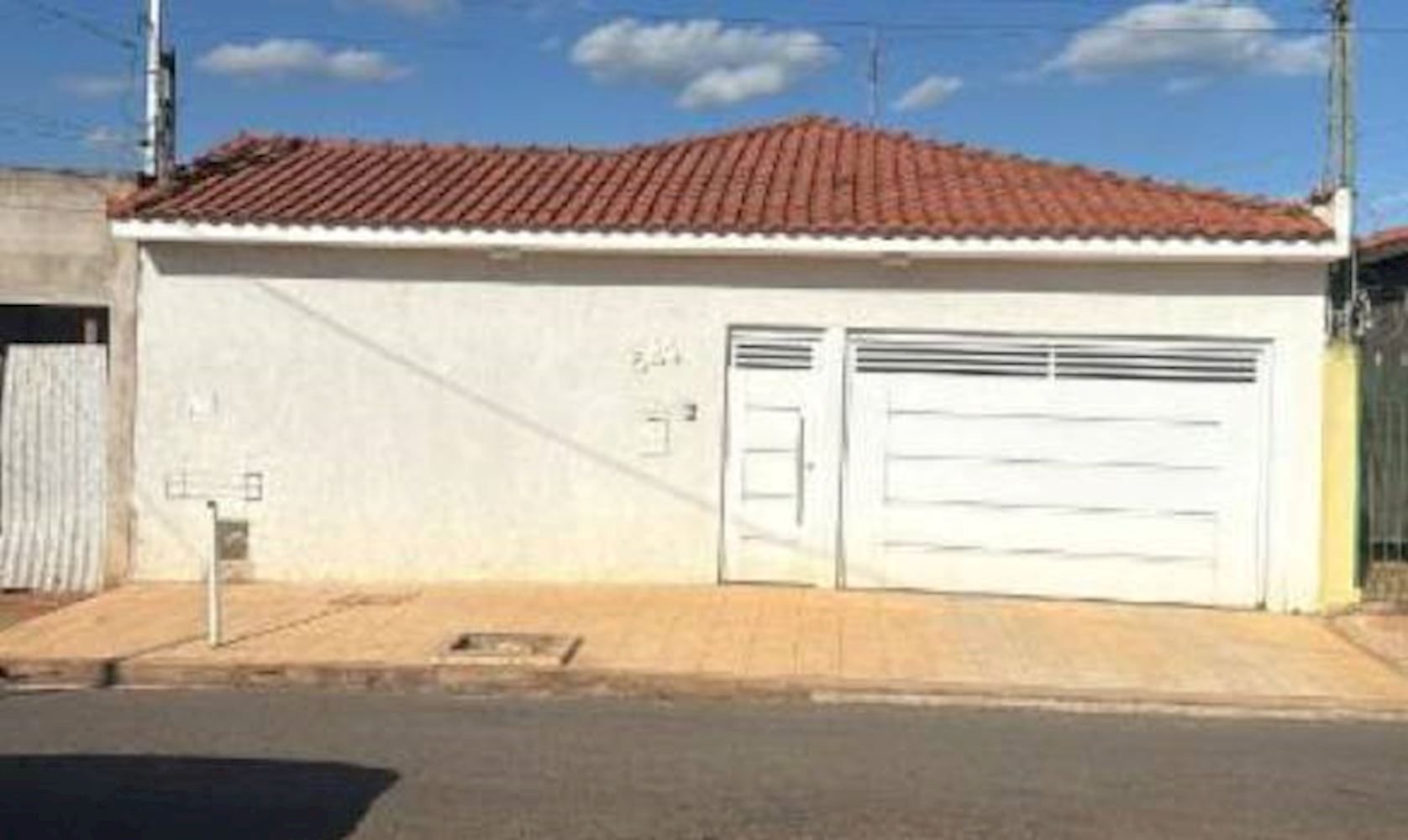 Casa no Jardim Maria Luiza I em Bariri/SP, localizado em Bariri - SP, bairro Jardim Maria Luiza I