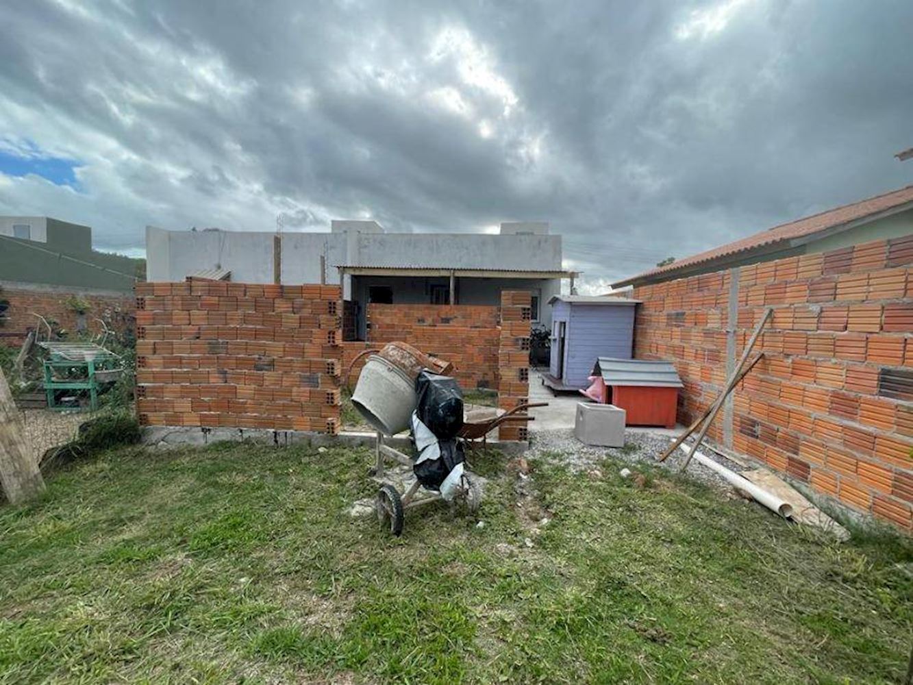 Casa em Laranjal - Pelotas/RS, localizado em Pelotas - RS, bairro Laranjal