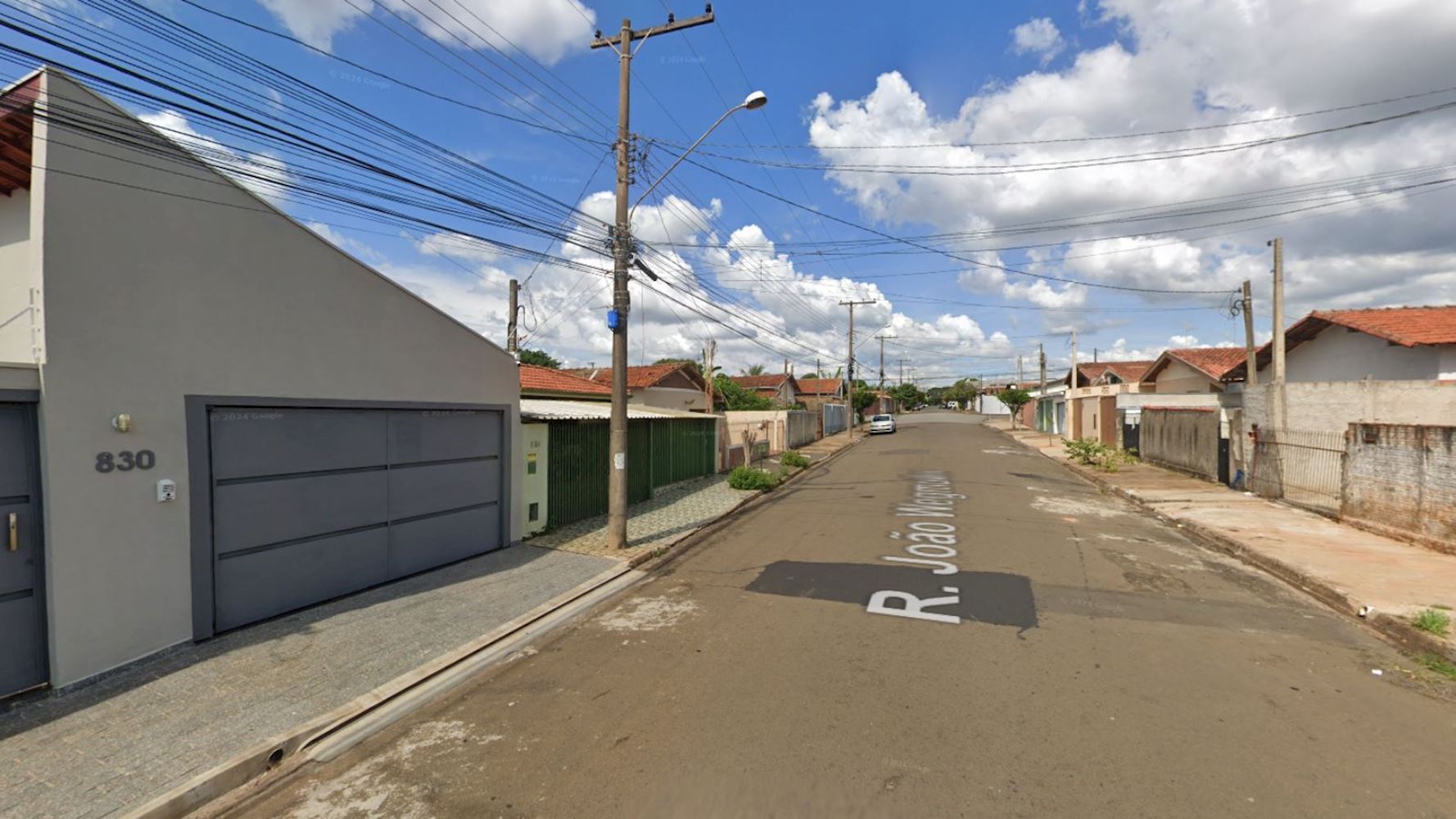 Casa no Jardim Bandeirantes - Pirassununga/SP, localizado em Pirassununga - SP, bairro Jardim Bandeirantes