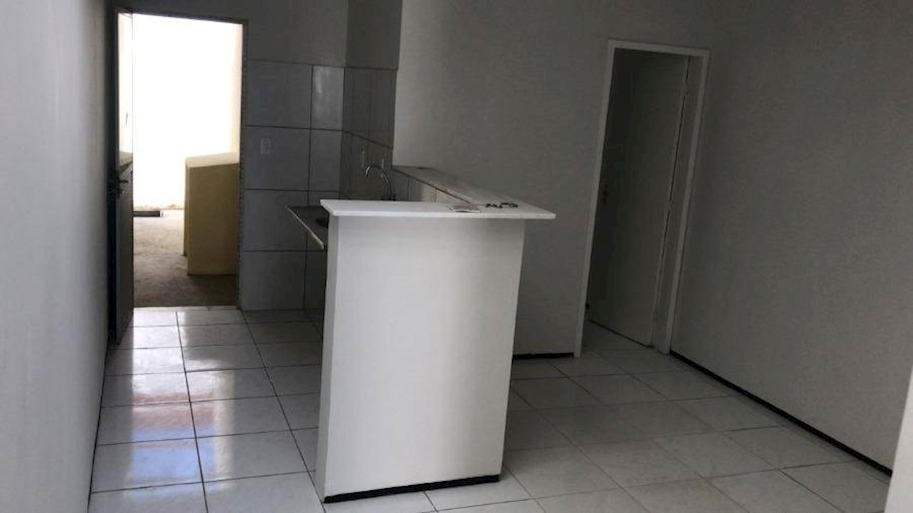 Casa no Bairro Furna Da Onça - Maracanaú/CE, localizado em Maracanaú - CE, bairro Furna da Onça