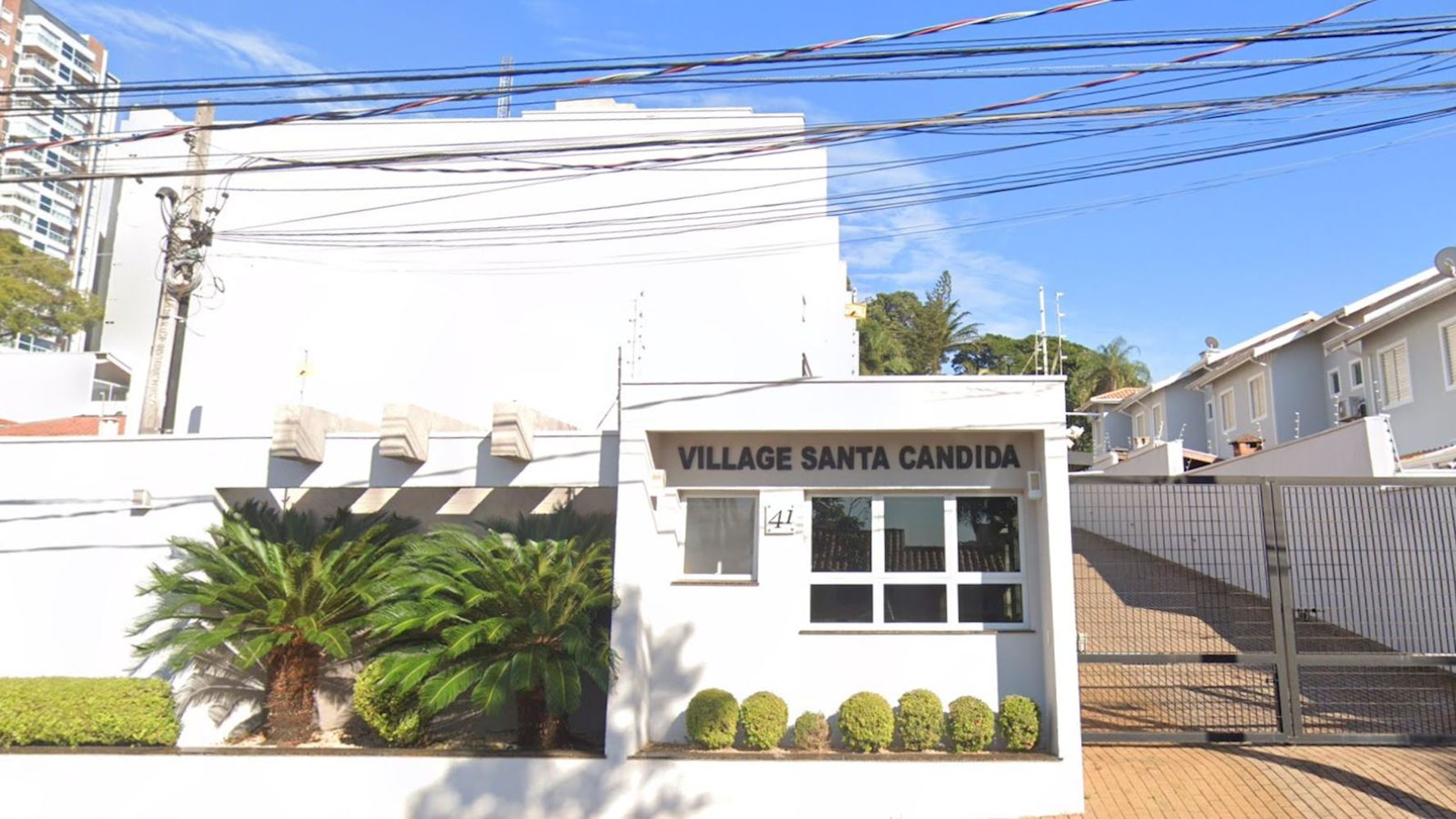 Casa no "Condomínio Village Santa Cândida" - Fazenda Santa Cândida - Campinas/SP, localizado em Campinas - SP, bairro Parque Rural Fazenda Santa Cândida