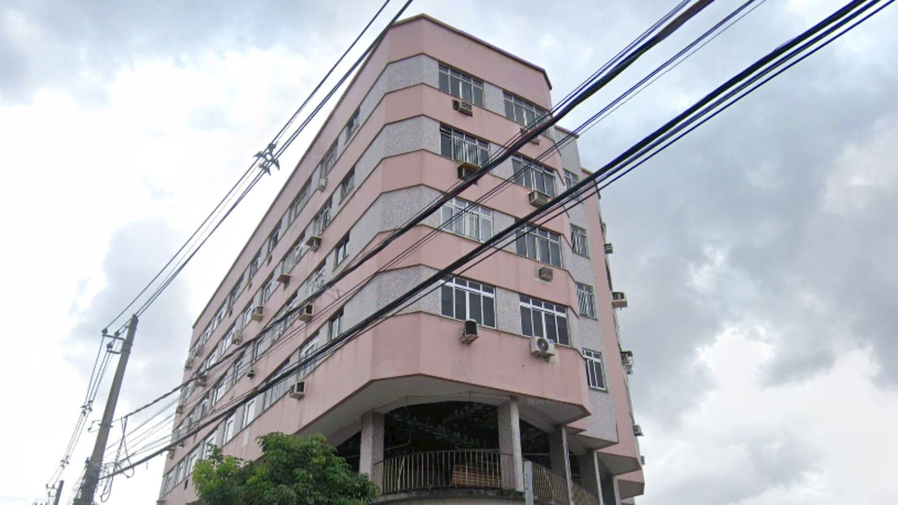 Prédio Comercial no "Ed. Village do Carmo" - Penha Circular - Rio de Janeiro/RJ, localizado em Rio De Janeiro - RJ, bairro Penha Circular