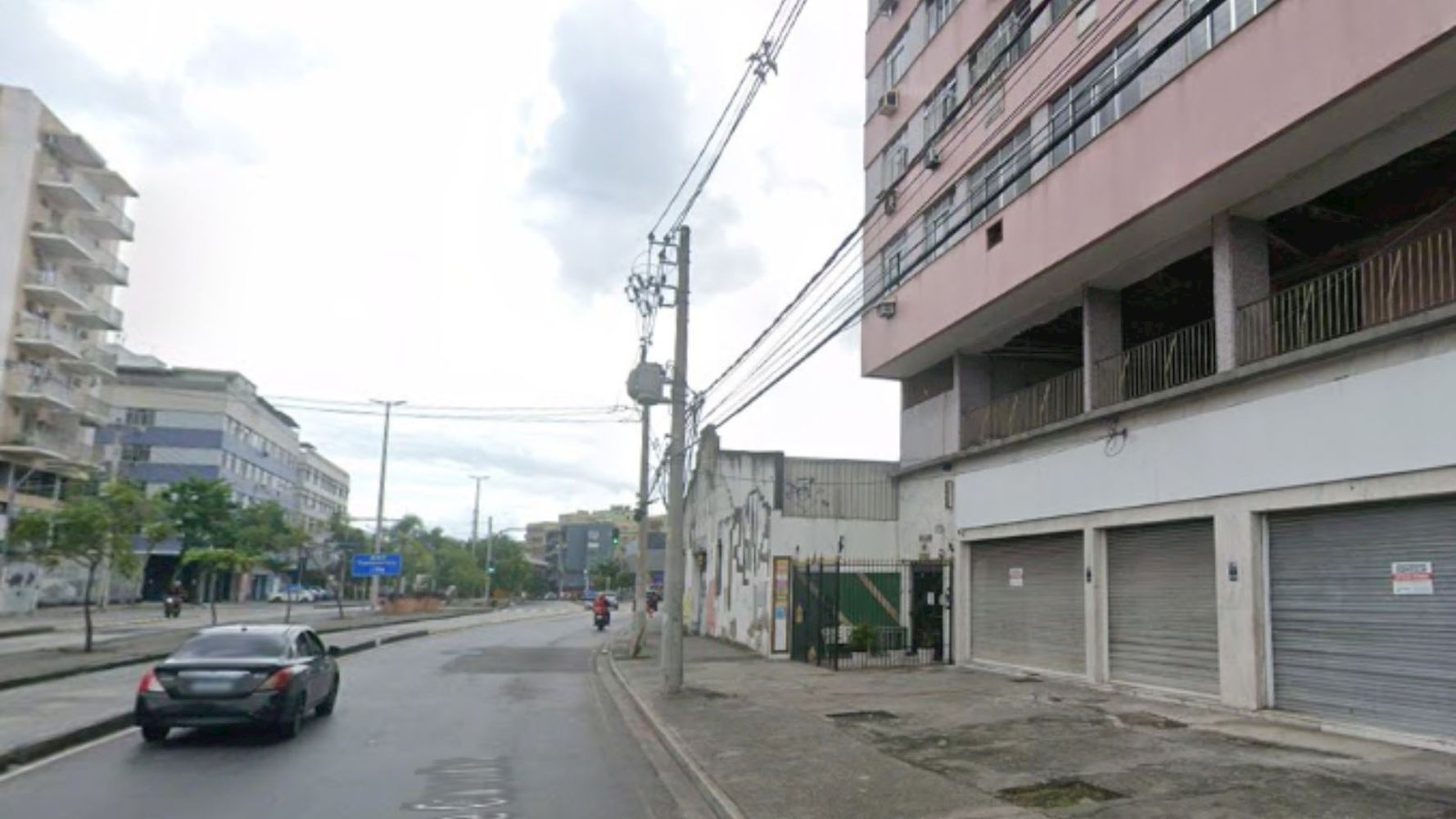 Prédio Comercial no "Ed. Village do Carmo" - Penha Circular - Rio de Janeiro/RJ, localizado em Rio De Janeiro - RJ, bairro Penha Circular