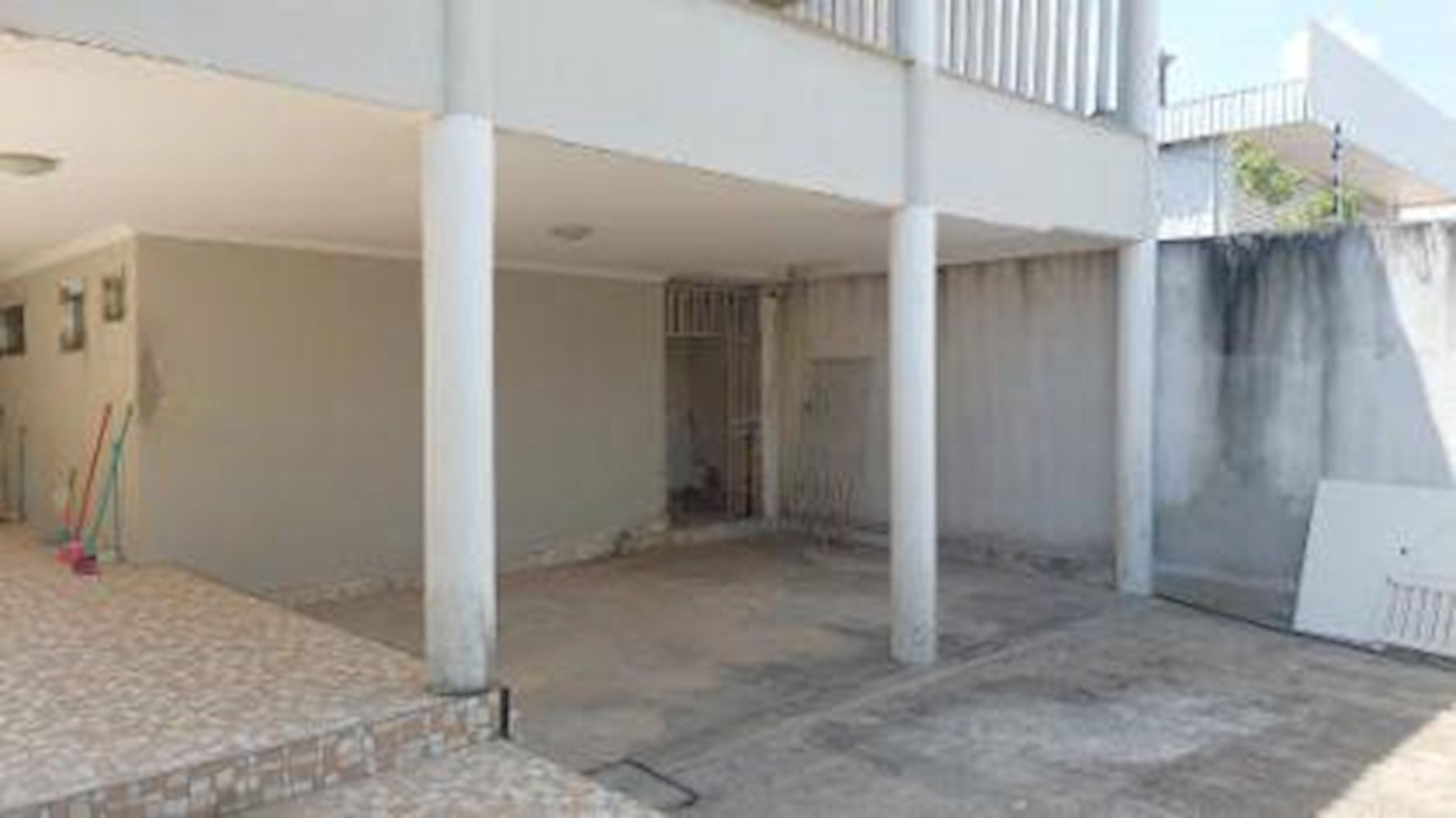 Casa em Lagoa Redonda - Fortaleza/CE, localizado em Fortaleza - CE, bairro Lagoa Redonda