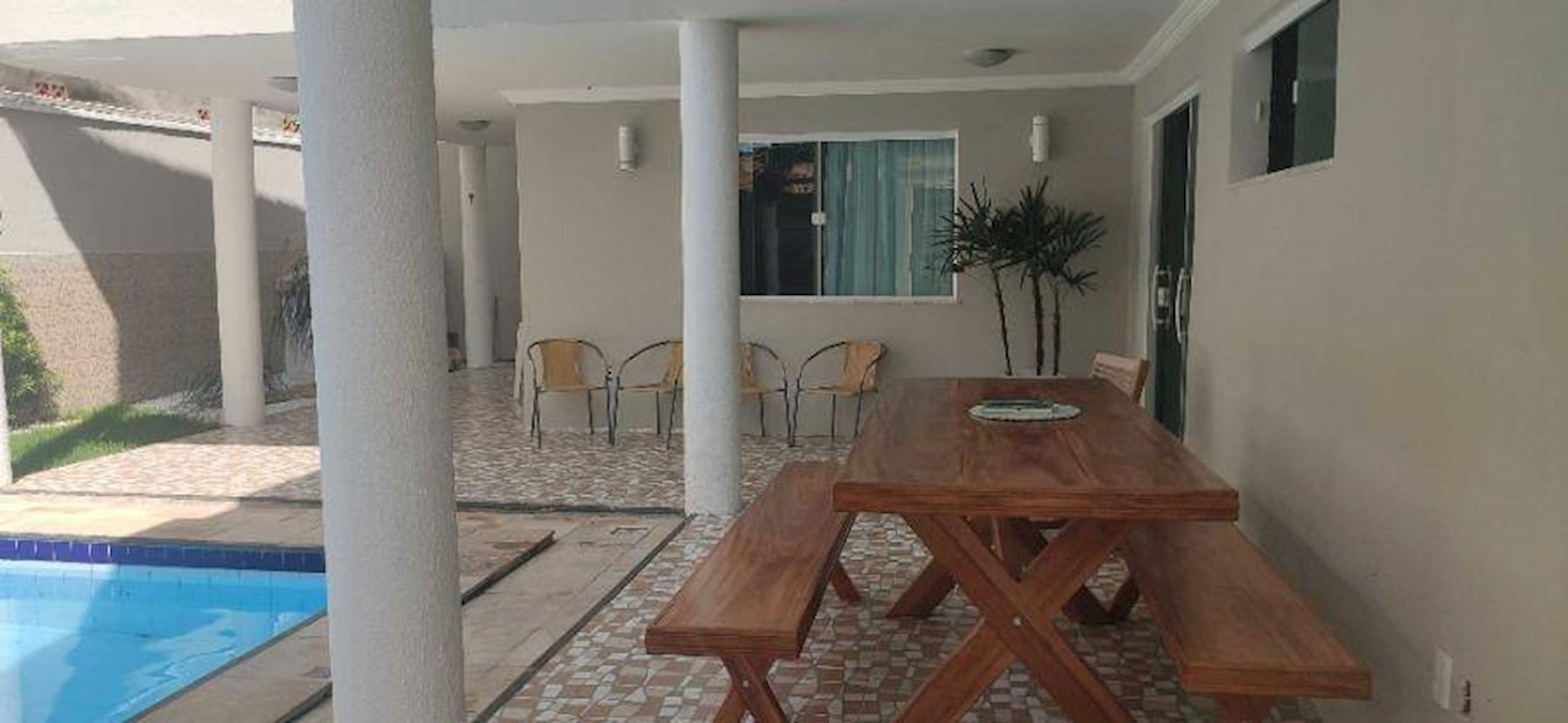 Casa em Lagoa Redonda - Fortaleza/CE, localizado em Fortaleza - CE, bairro Lagoa Redonda