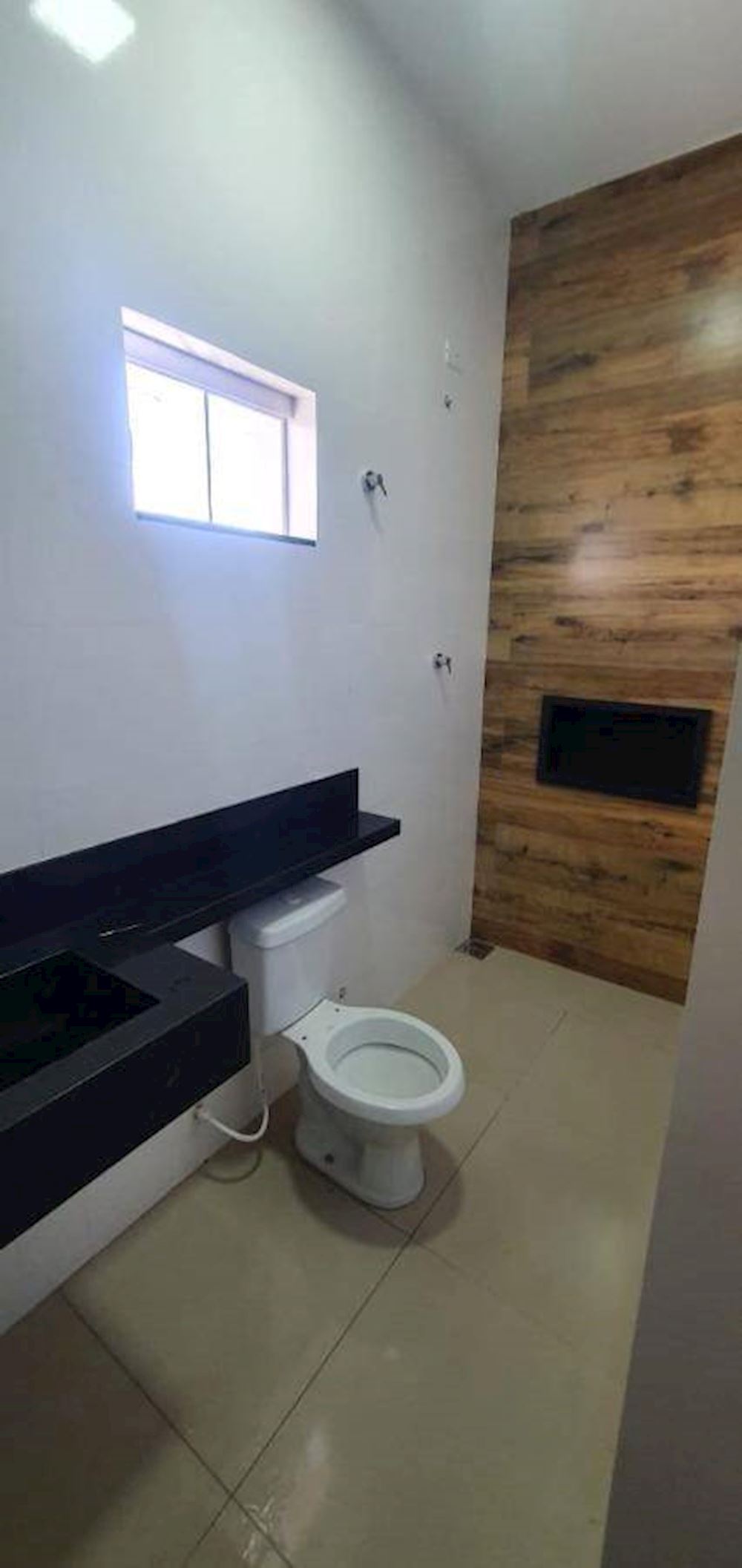 Casa no Brasil em Santa Helena de Goiás/GO, localizado em Santa Helena De Goiás - GO