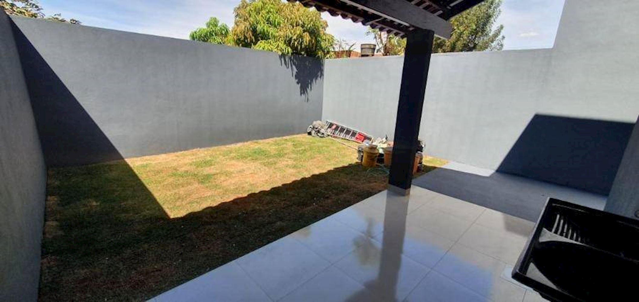 Casa no Brasil em Santa Helena de Goiás/GO, localizado em Santa Helena De Goiás - GO
