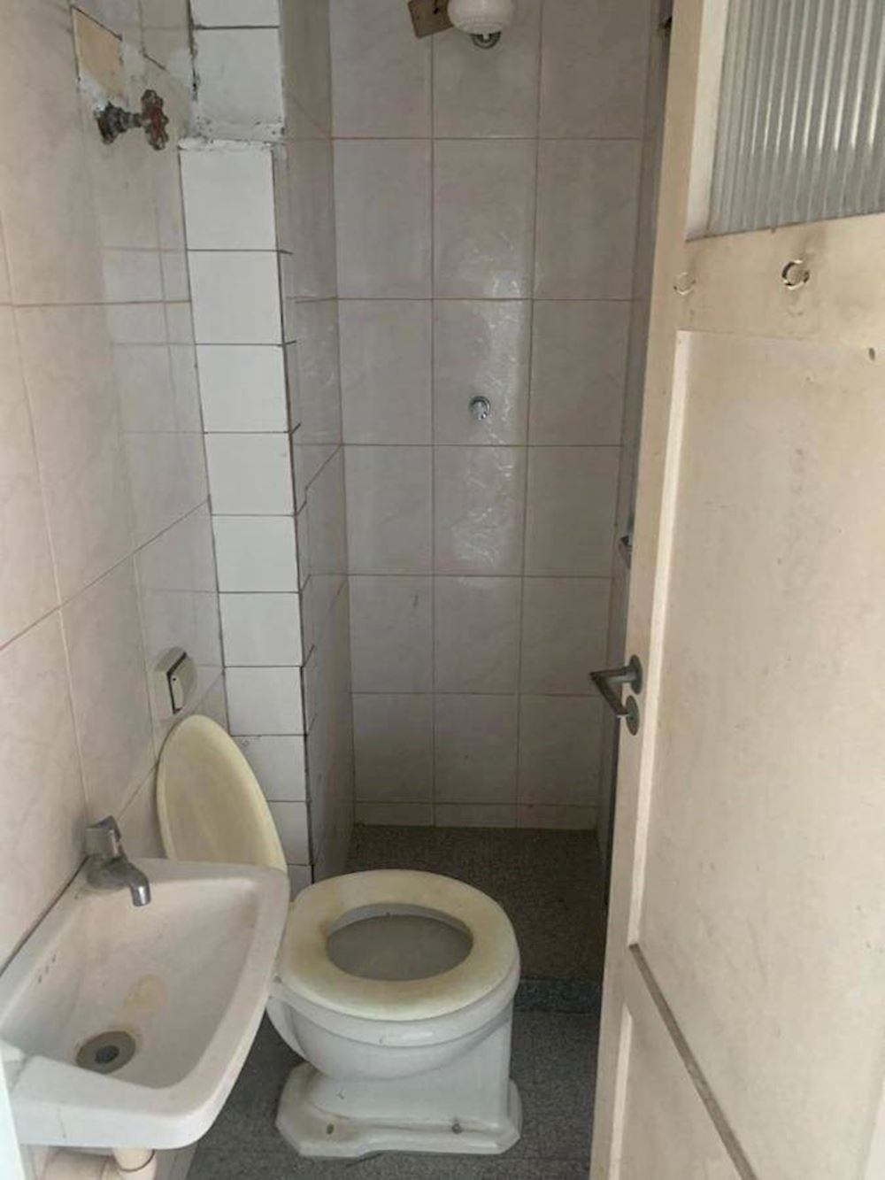Apartamento no Comercial em Resende/RJ, localizado em Resende - RJ