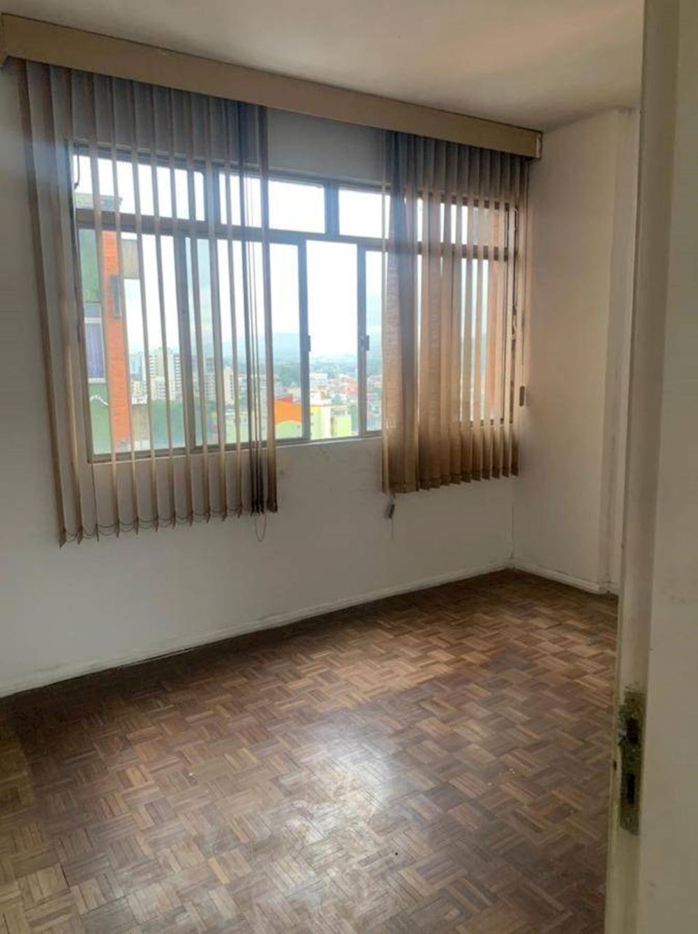 Apartamento no Comercial em Resende/RJ, localizado em Resende - RJ
