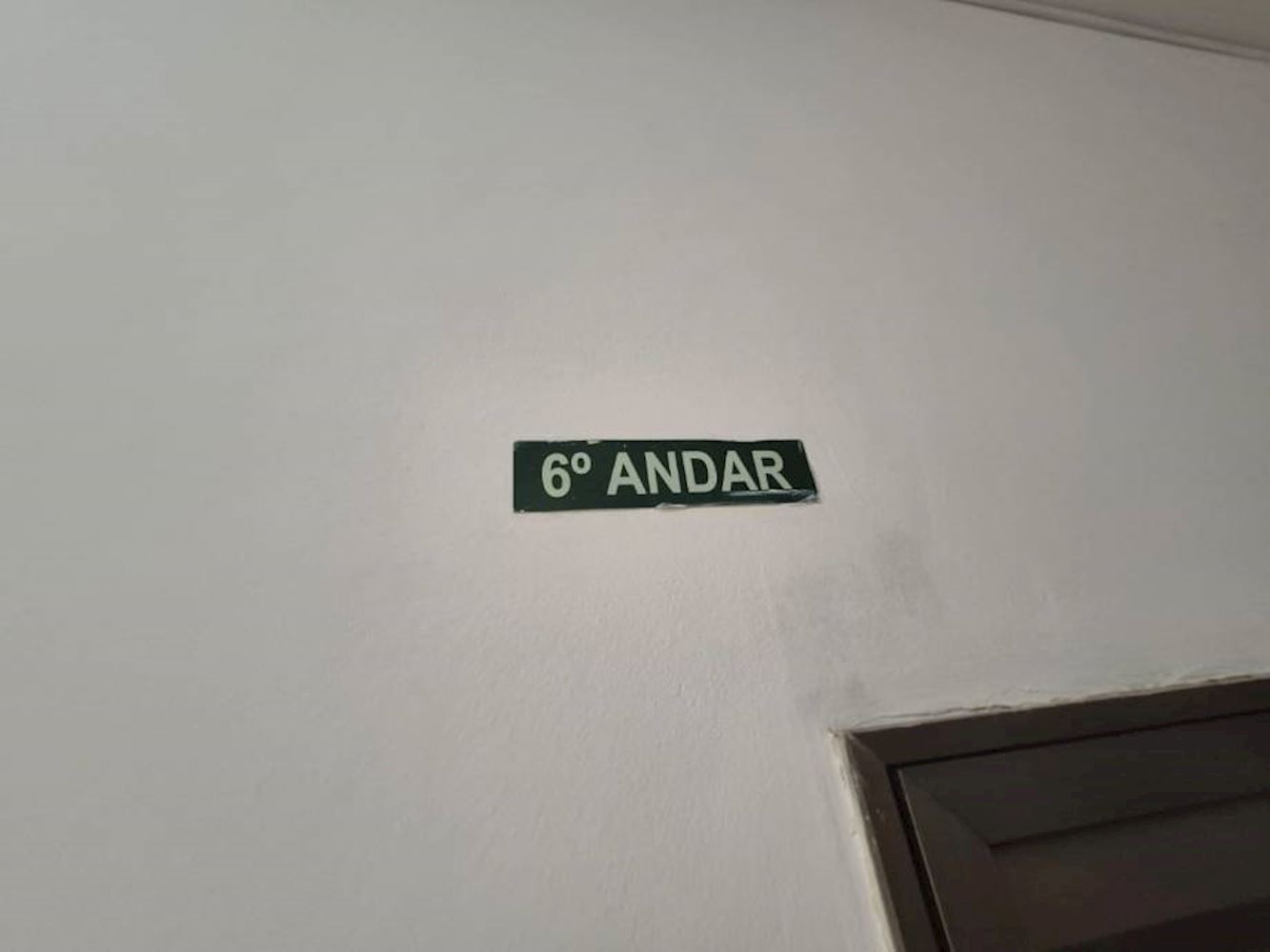 Sala Comercial no "Edifício Helio" - Centro - São Paulo/SP, localizado em São Paulo - SP, bairro Centro