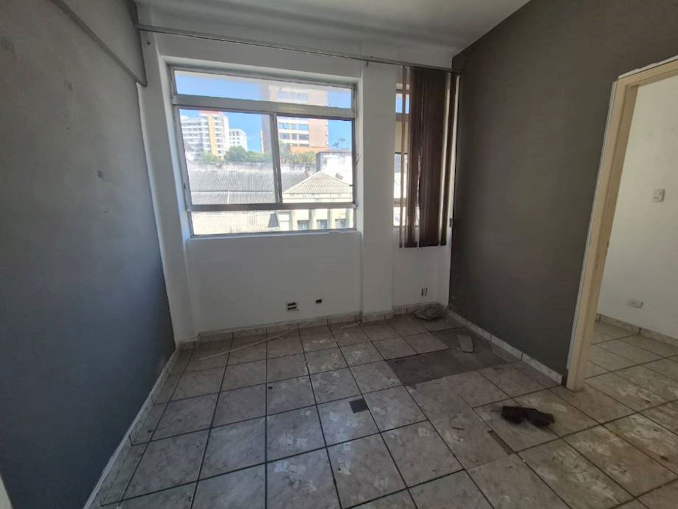 Sala Comercial no "Edifício Helio" - Centro - São Paulo/SP, localizado em São Paulo - SP, bairro Centro
