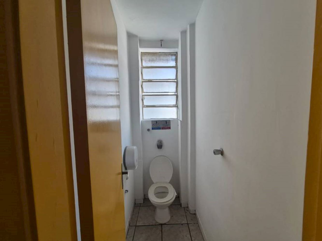 Sala Comercial no "Edifício Helio" - Centro - São Paulo/SP, localizado em São Paulo - SP, bairro Centro