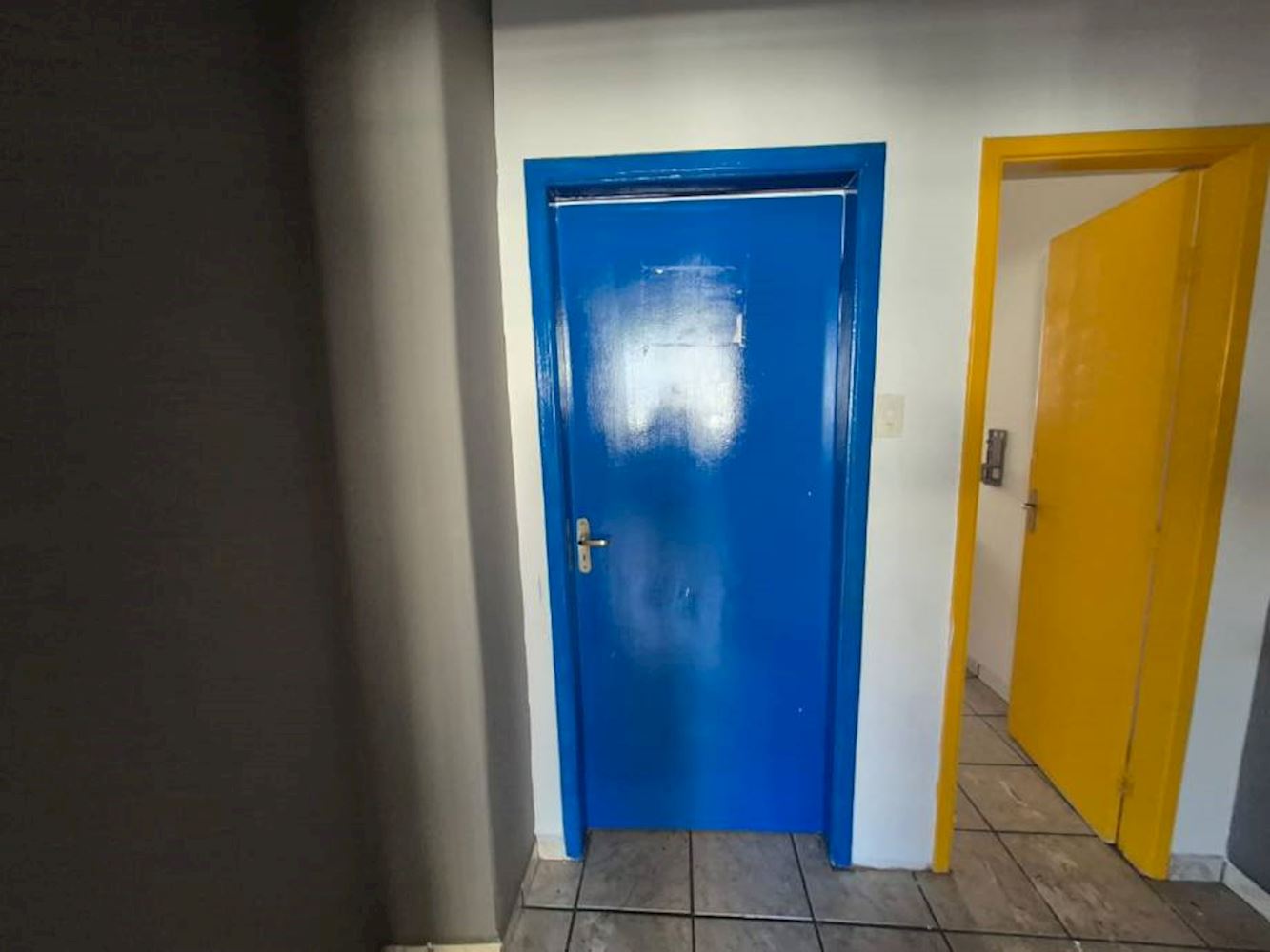 Sala Comercial no "Edifício Helio" - Centro - São Paulo/SP, localizado em São Paulo - SP, bairro Centro