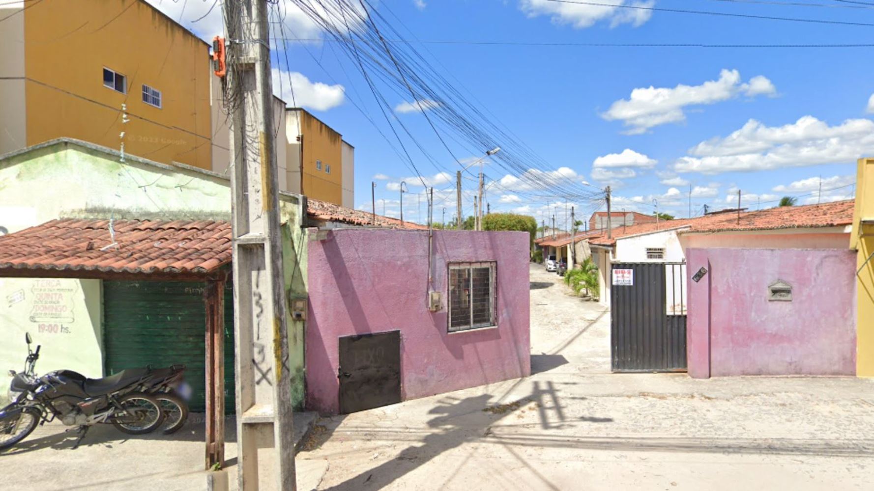 Casa em São Matheus - São João de Meriti/RJ, localizado em São João De Meriti - RJ, bairro São Matheus