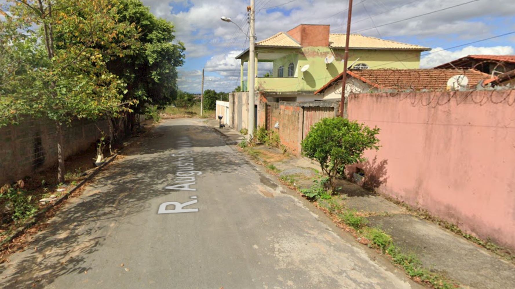 Casa em José Carlos - Montes Claros/MG, localizado em Montes Claros - MG, bairro José Carlos
