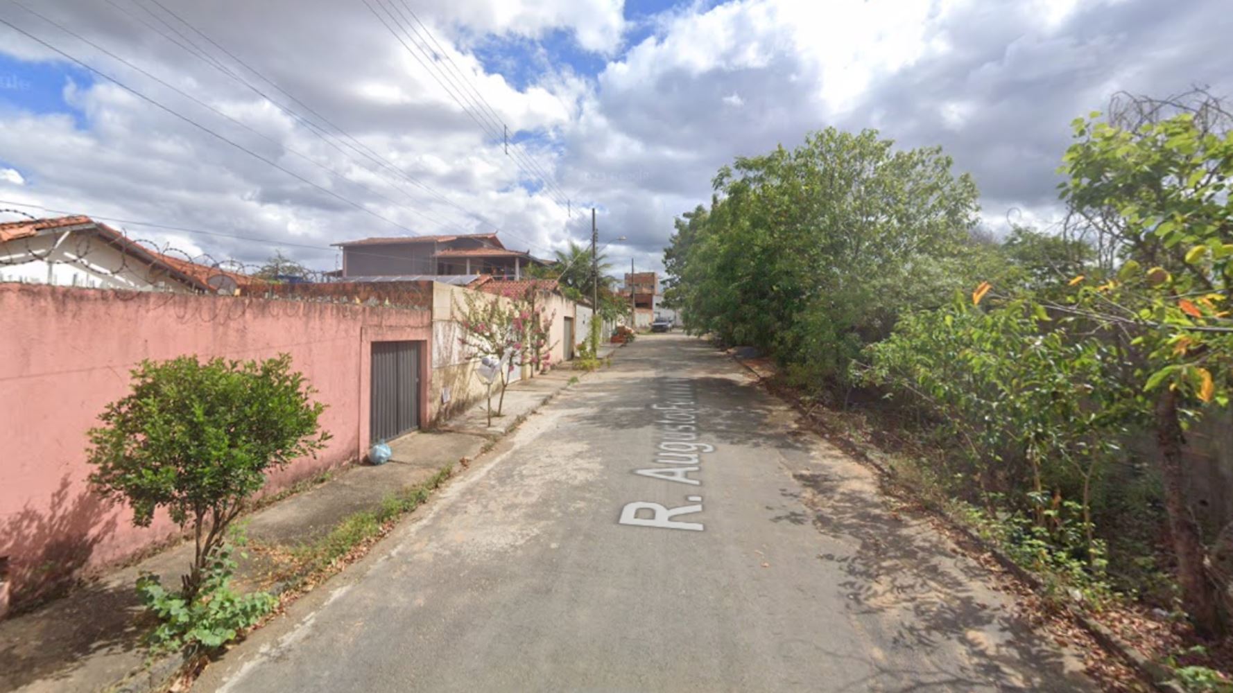 Casa em José Carlos - Montes Claros/MG, localizado em Montes Claros - MG, bairro José Carlos