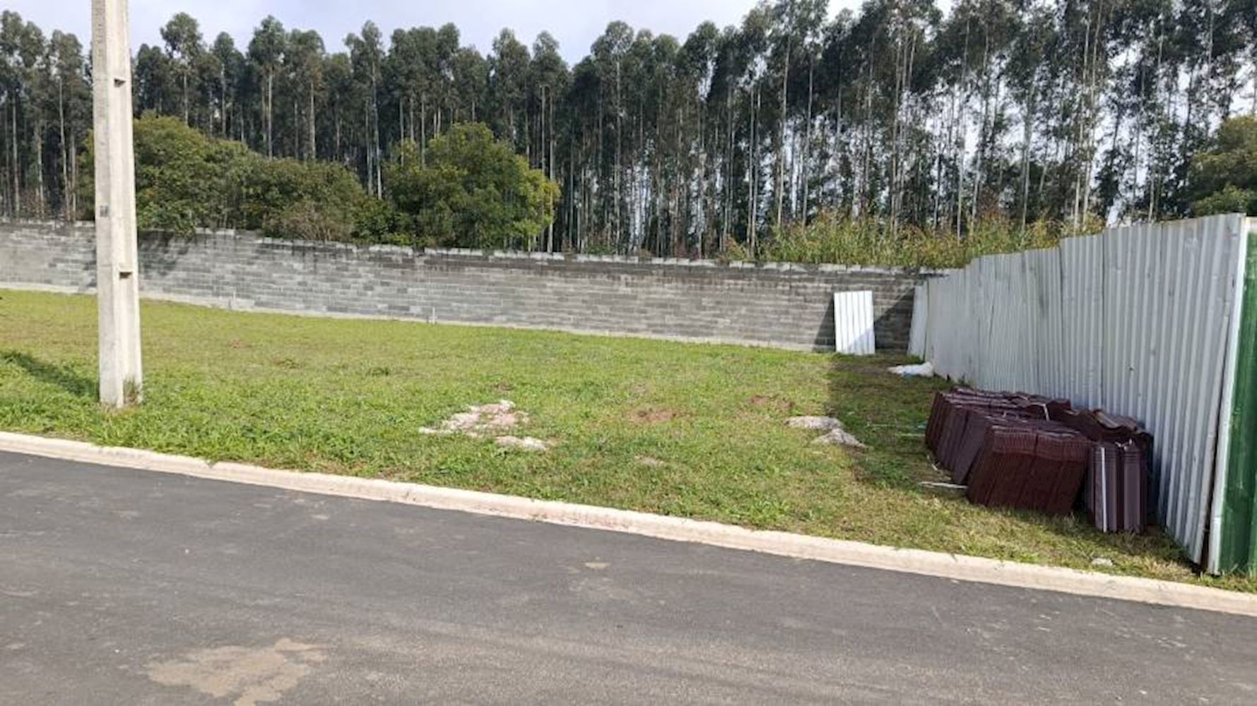 Lote, Em Condomínio, 0 vaga(s) de garagem, localizado em Ponta Grossa - PR, bairro Colônia Dona Luíza