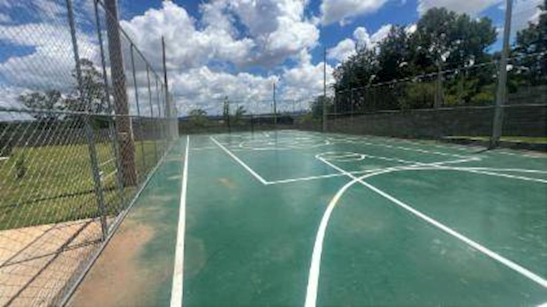 Lote, Em Condomínio, 0 vaga(s) de garagem, localizado em Ponta Grossa - PR, bairro Colônia Dona Luíza