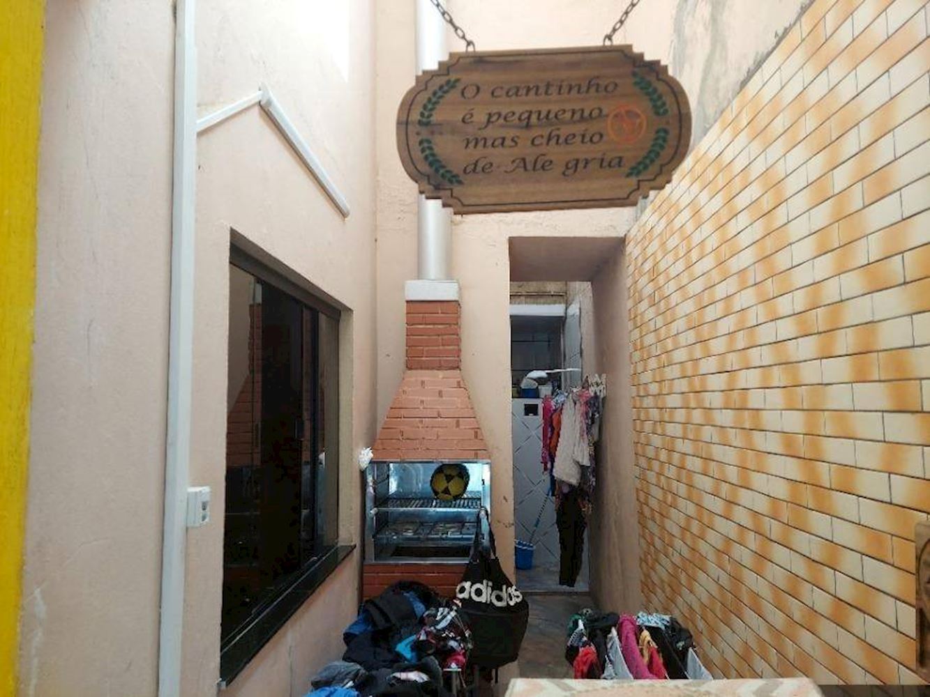 Casa, Padrão, 1 vaga(s) de garagem, localizado em Camaçari - BA