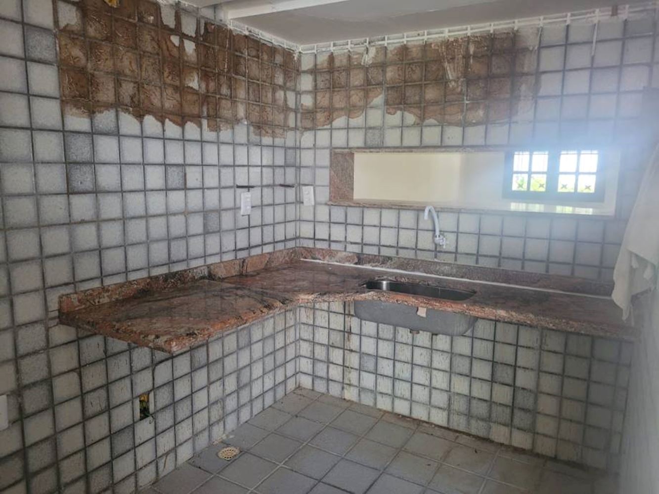 Casa, Em condomínio, 0 vaga(s) de garagem, localizado em Paulista - PE, bairro Poty