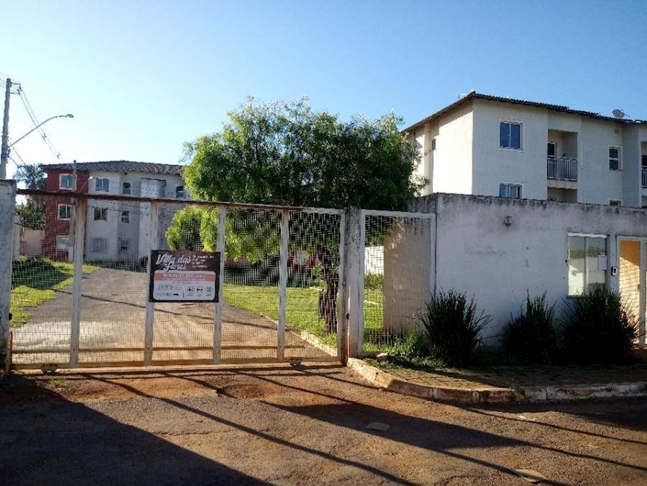 Imagem do imóvel Apartamento no "Condomínio Villa Das Flores" - Cidade Osfaya - Luziânia/GO
