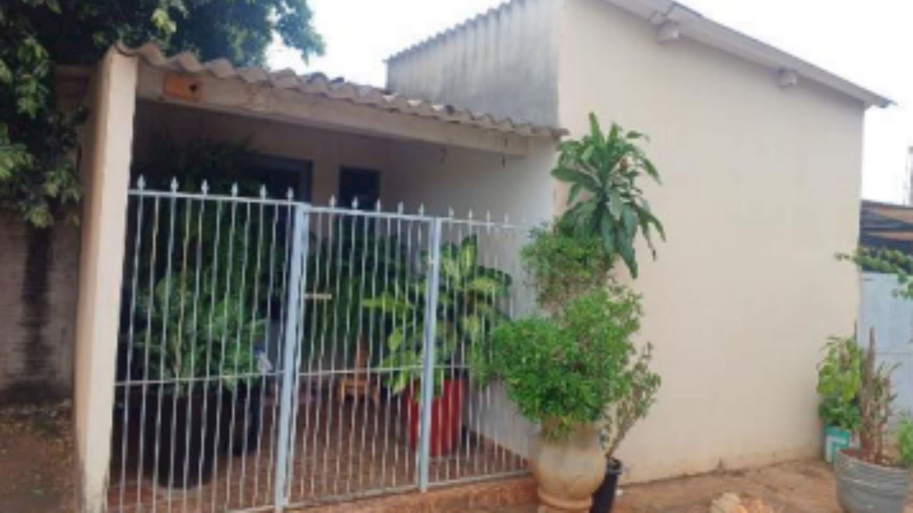 Casa em Vicente Filié - Urânia/SP, localizado em Urânia - SP, bairro Vicente Filié