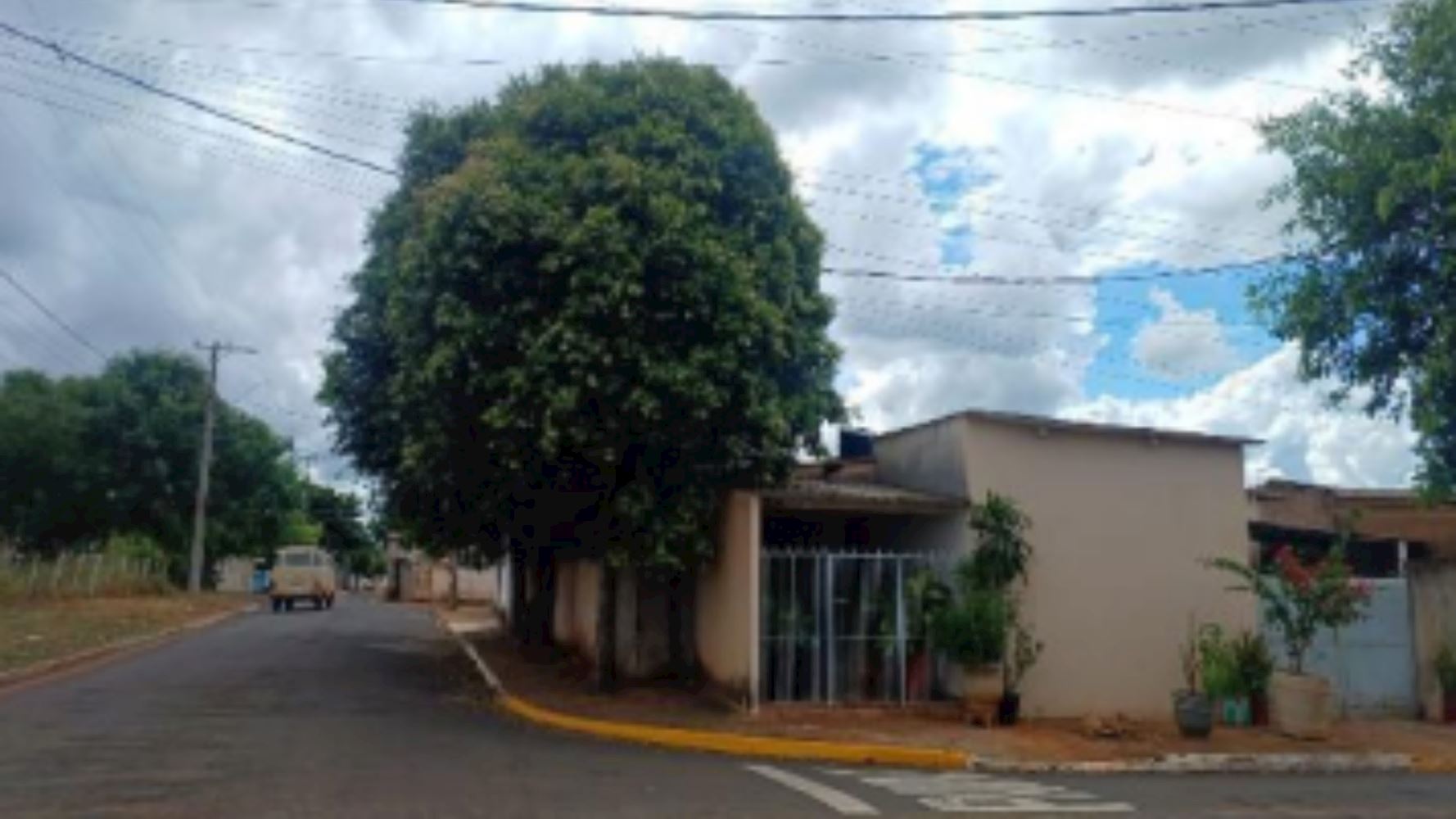 Casa em Vicente Filié - Urânia/SP, localizado em Urânia - SP, bairro Vicente Filié