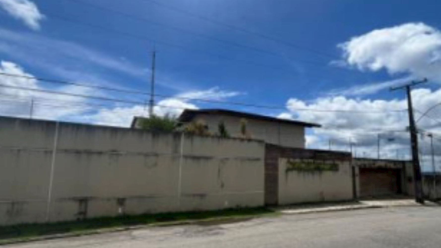 Casa no Parque Florestal Goes Calmon - Itabuna/BA, localizado em Itabuna - BA