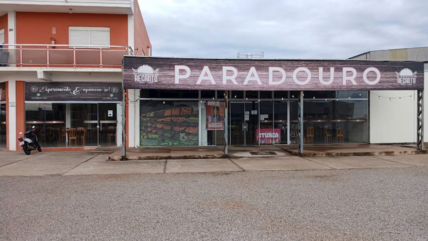 Loja no "Condomínio Agua Azul" - Gaspar Dutra - Santiago/RS, localizado em Santiago - RS, bairro Gaspar Dutra