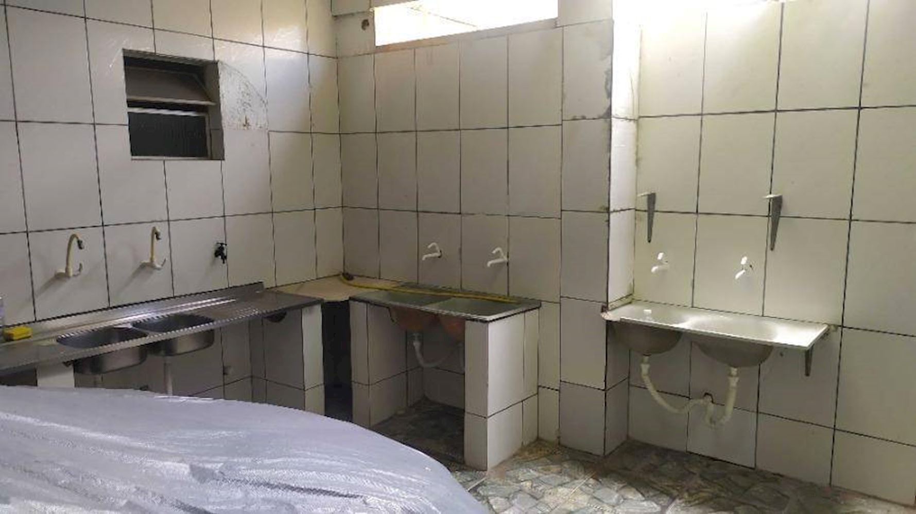 Casa, Padrão, 1 vaga(s) de garagem, localizado em Camaçari - BA