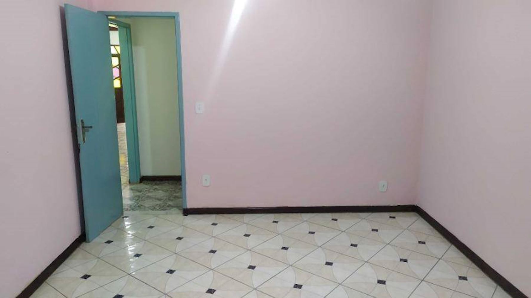 Casa, Padrão, 1 vaga(s) de garagem, localizado em Camaçari - BA