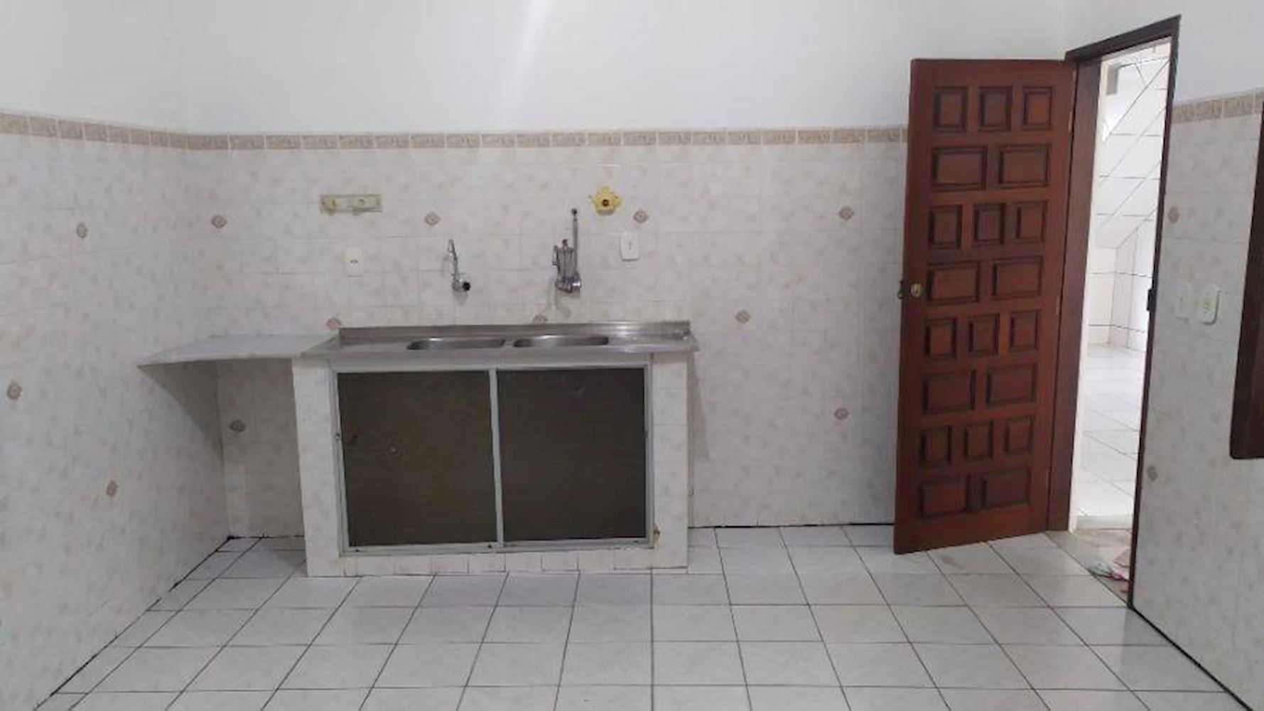 Casa, Padrão, 1 vaga(s) de garagem, localizado em Camaçari - BA