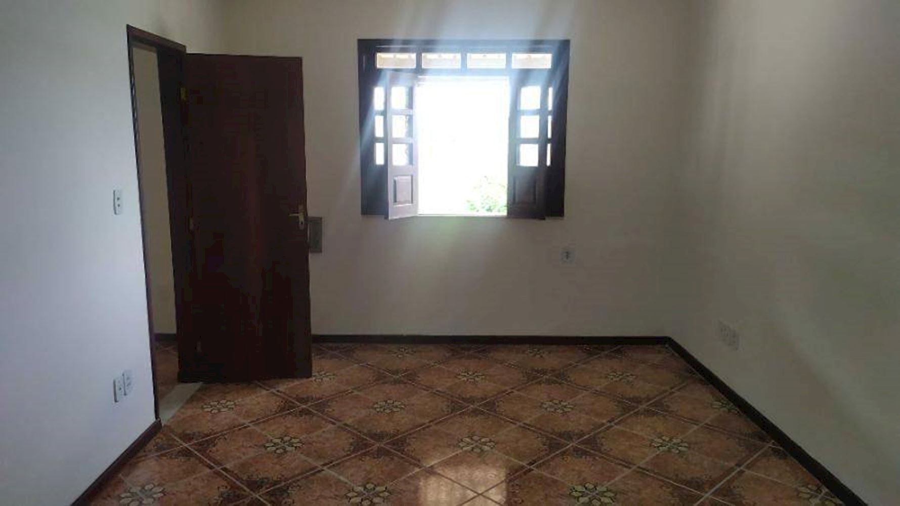 Casa, Padrão, 1 vaga(s) de garagem, localizado em Camaçari - BA