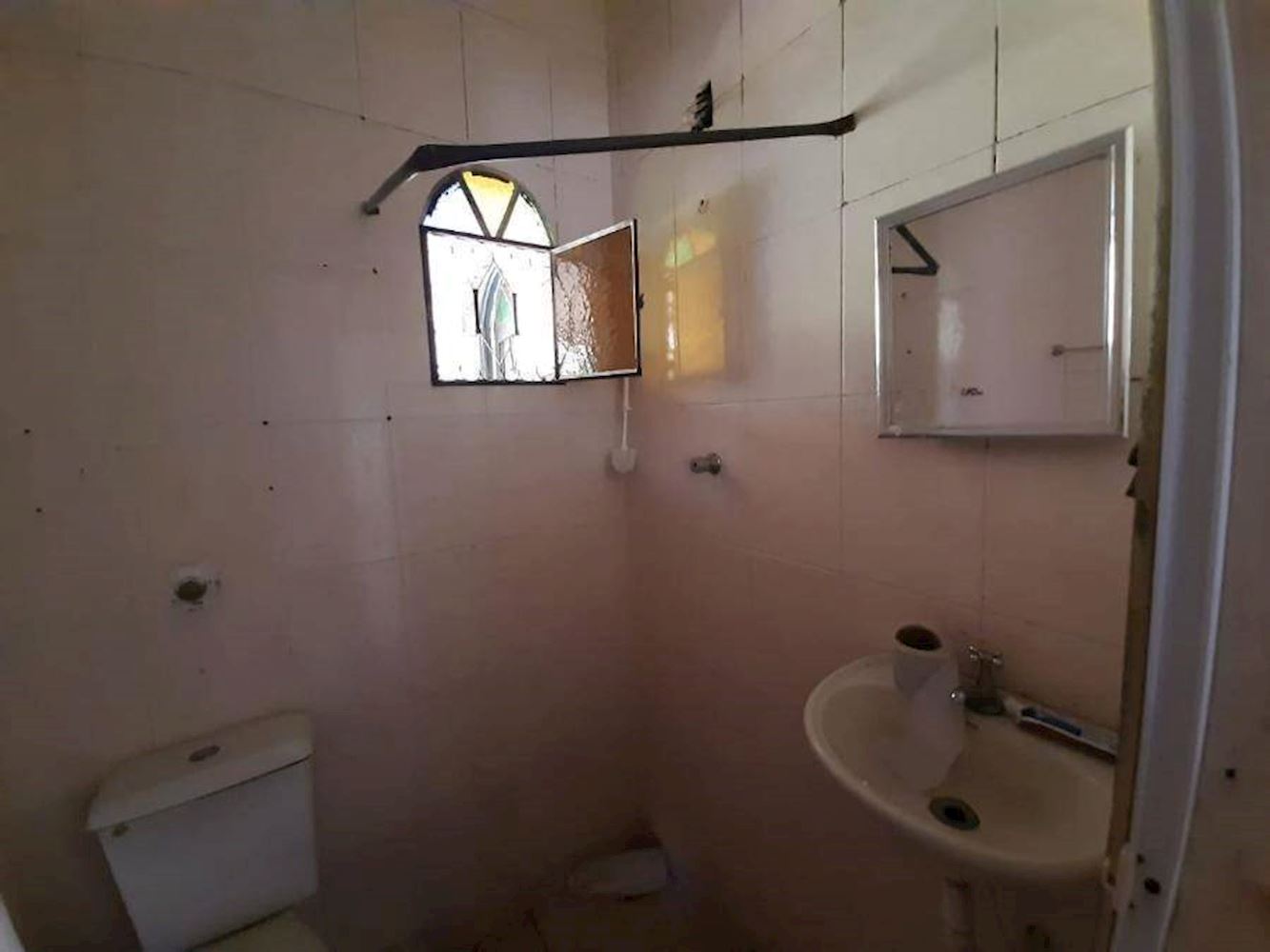 Casa, Padrão, 0 vaga(s) de garagem, localizado em Magé - RJ, bairro Parque do Imperador