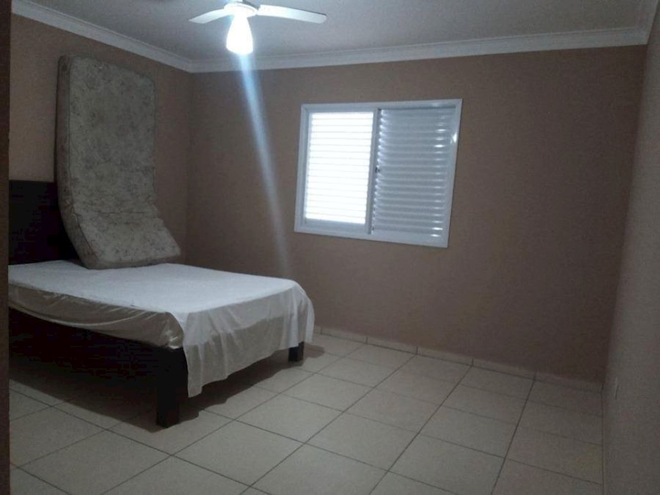 Casa, Padrão, 1 vaga(s) de garagem, localizado em Peruíbe - SP, bairro Jardim Imperador