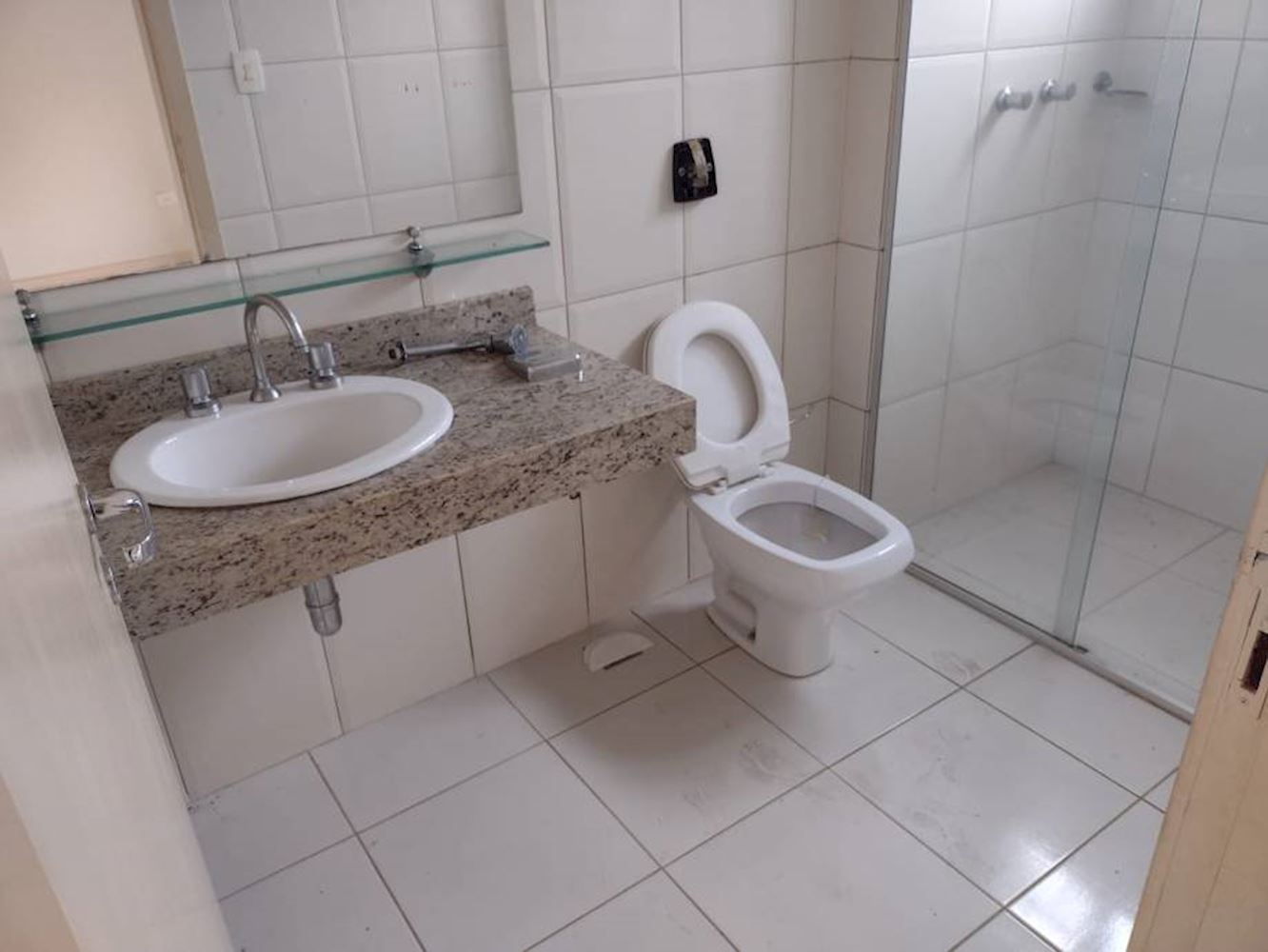 Apartamento, Padrão, 1 vaga(s) de garagem, localizado em Arapongas - PR, bairro Vila Cascata