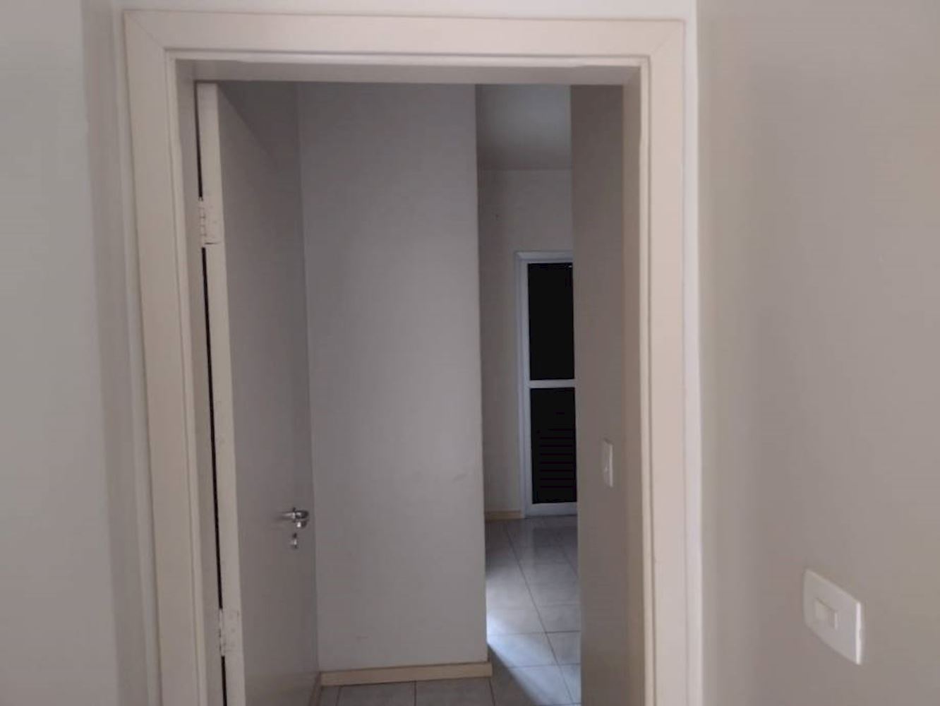 Apartamento, Padrão, 1 vaga(s) de garagem, localizado em Arapongas - PR, bairro Vila Cascata