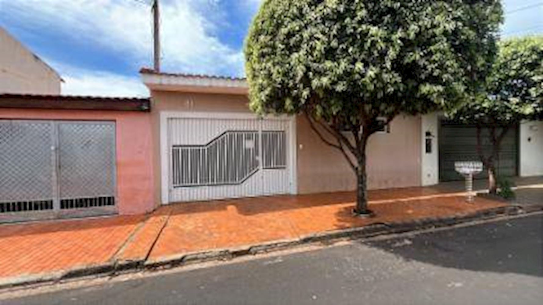 Imagem do imóvel Casa, Padrão, 0 vaga(s) de garagem