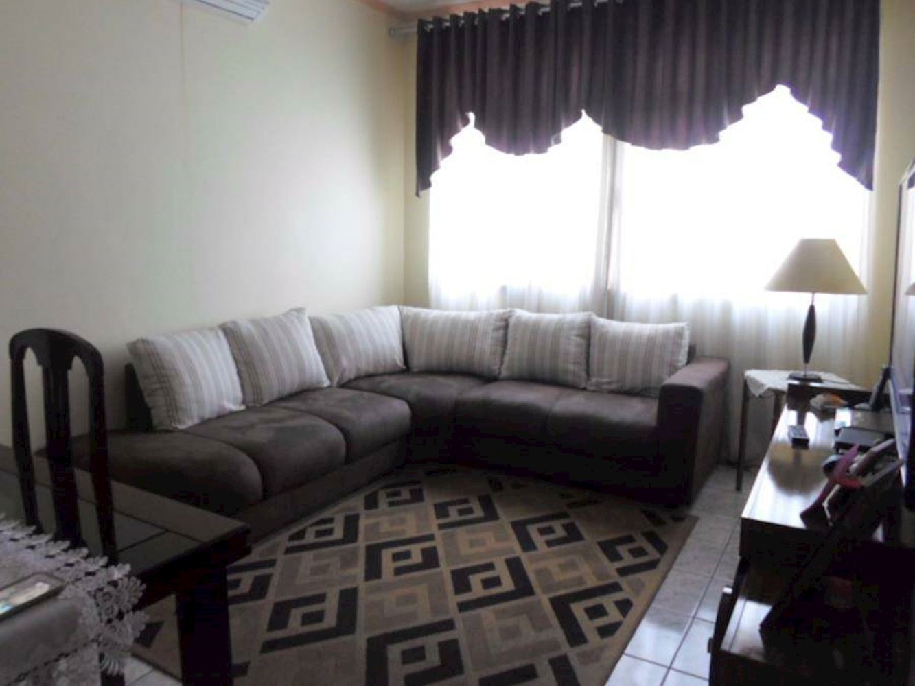 Apartamento, Padrão, 0 vaga(s) de garagem, localizado em Guarujá - SP, bairro Pitangueiras