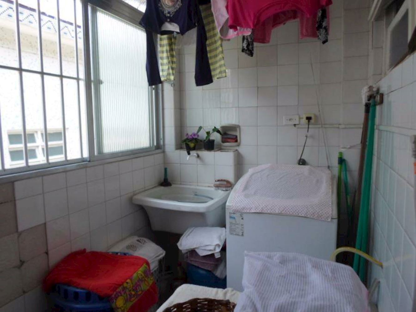 Apartamento, Padrão, 0 vaga(s) de garagem, localizado em Guarujá - SP, bairro Pitangueiras