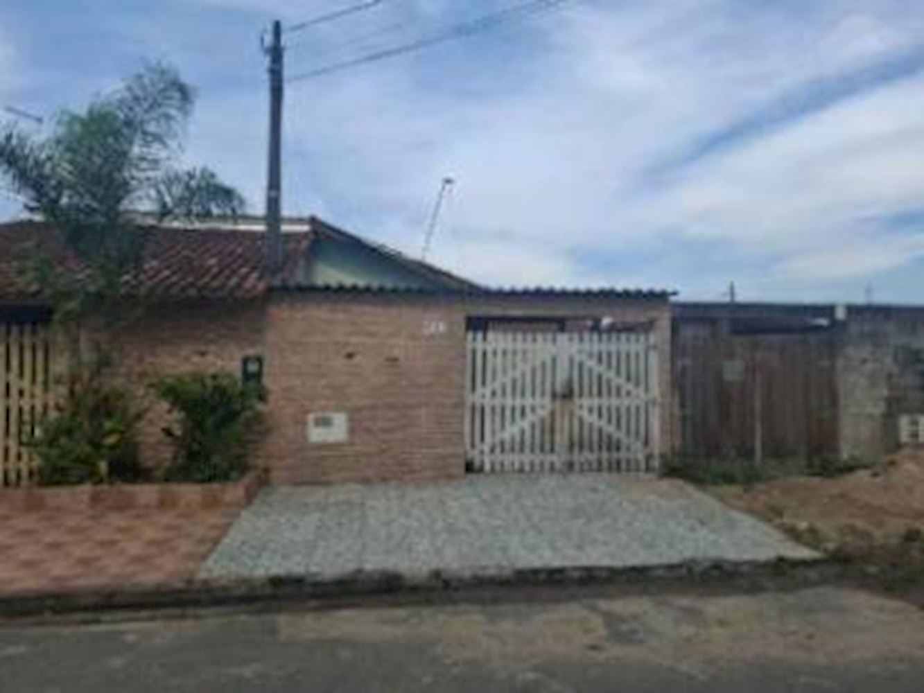 Casa, Padrão, 0 vaga(s) de garagem, localizado em Mongaguá - SP, bairro Jardim Leonor