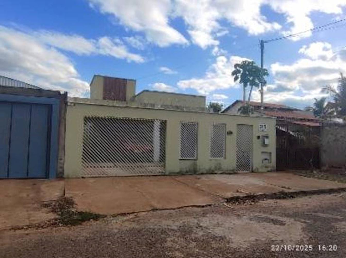 Casa, Padrão, 1 vaga(s) de garagem, localizado em Buritis - MG, bairro Canaã
