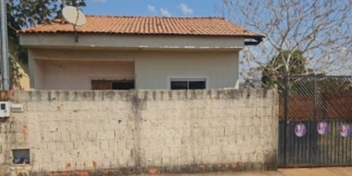 Casa na Vila Divinéia em Padre Bernardo/GO