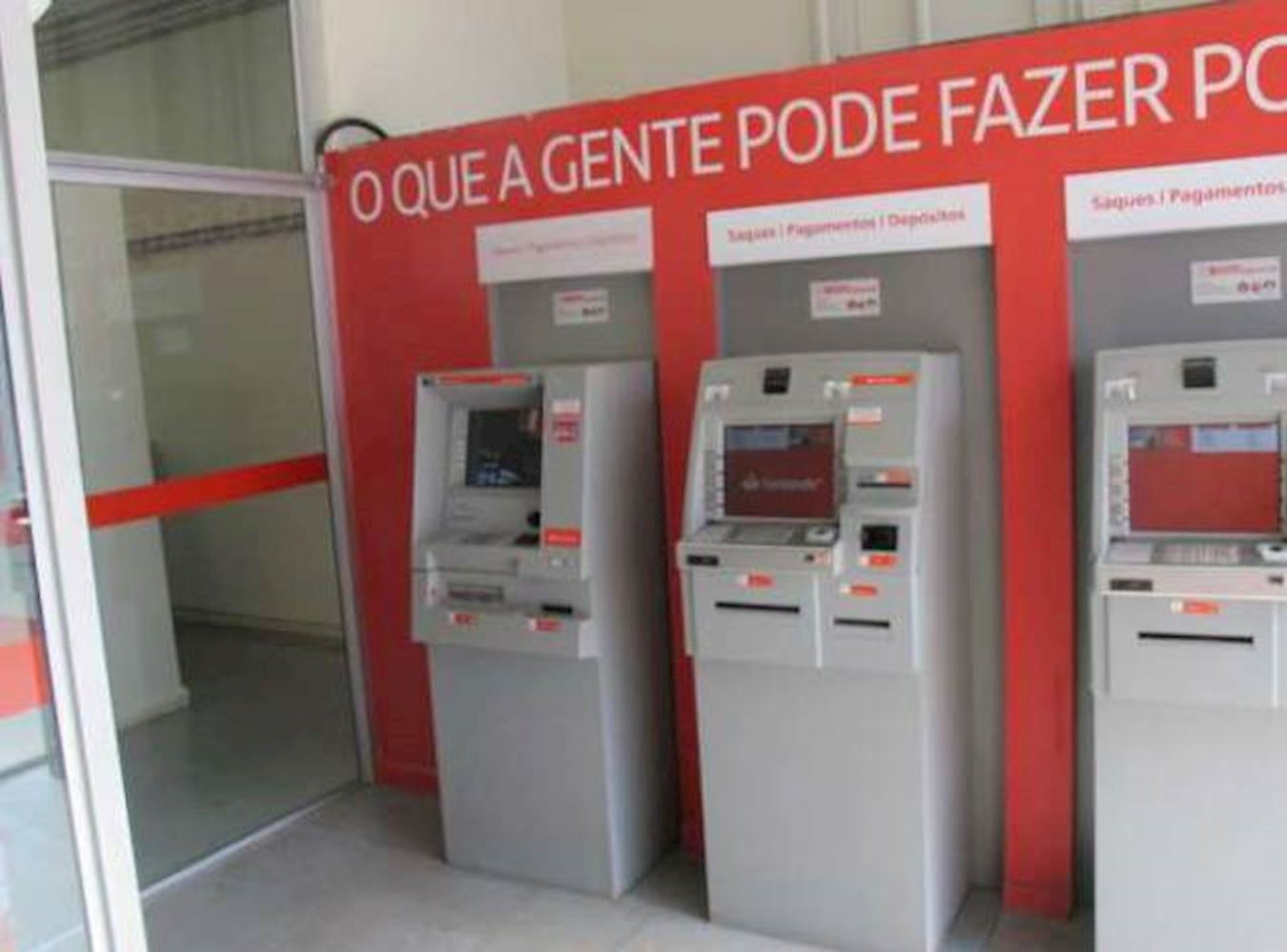 Ex-agência, Padrão, 0 vaga(s) de garagem, localizado em Dourado - SP, bairro Centro