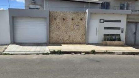 Casa no Bairro Felícia em Vitória da Conquista/BA