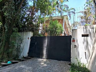 Casa, Padrão, 0 vaga(s) de garagem