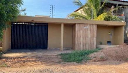 Casa, Padrão, 0 vaga(s) de garagem