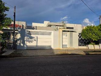 Casa, Padrão, 2 vaga(s) de garagem
